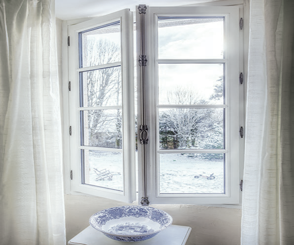 Fenetre bois 56 mm - Univers Energies Menuiserie Bois